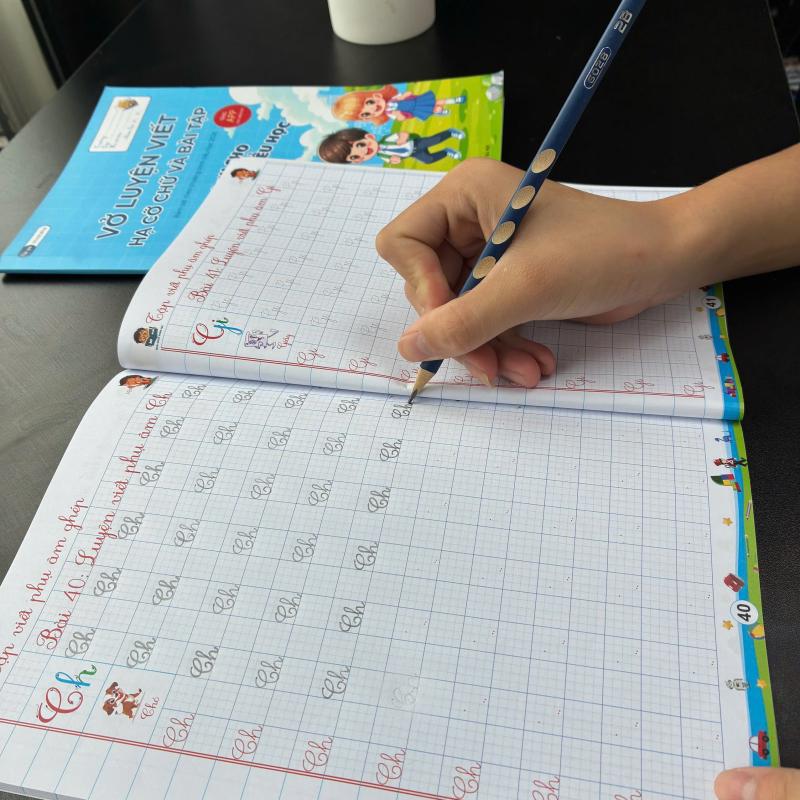 Bộ sách luyện viết tiếng Việt cho bé luyện viết chữ đẹp